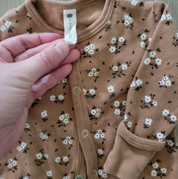 Quincy Mae snap onsie - Picture 2 of 2